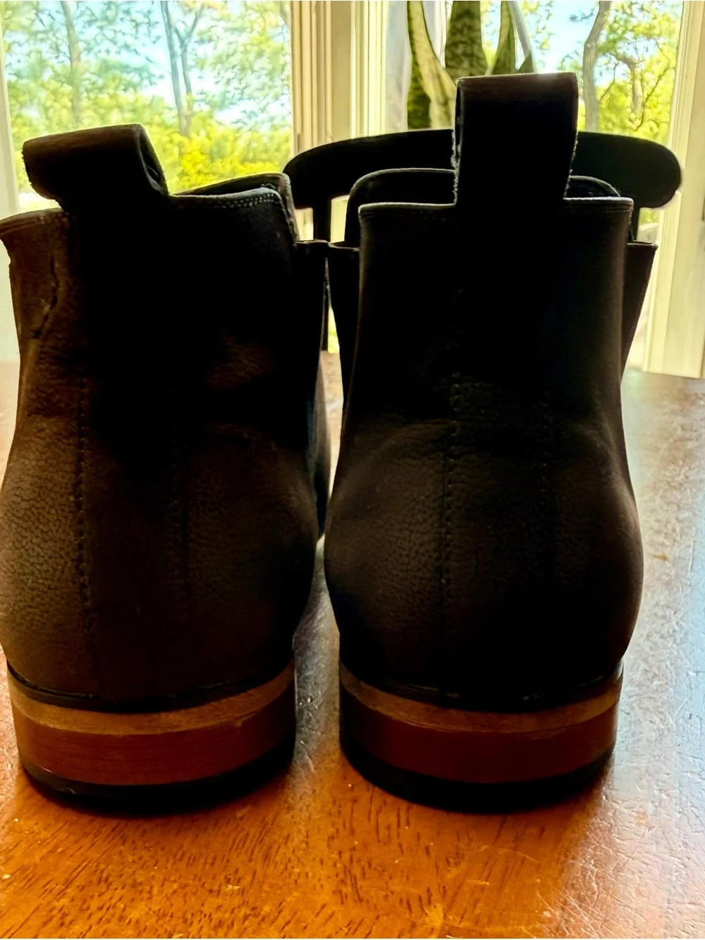 Reaction Kenneth Cole preowned kenneth